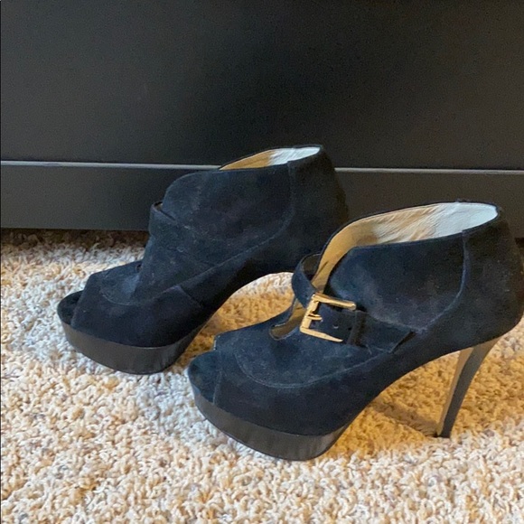 Michael Kors Bootie - Picture 2 of 7